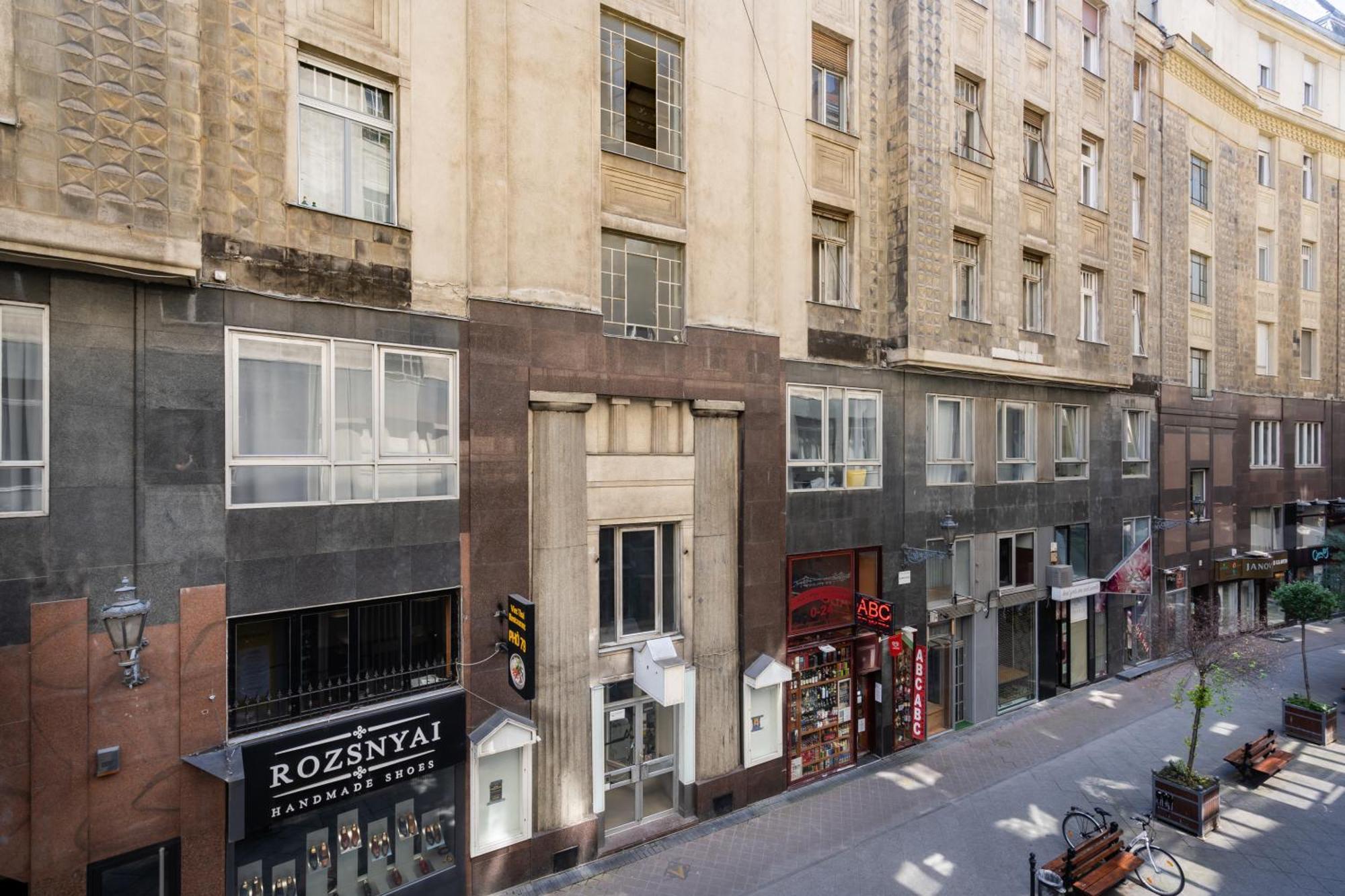 Vaci Loft Suites Будапеща Екстериор снимка